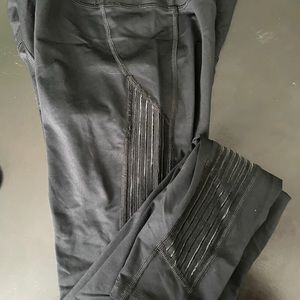 VICTORIAS SECRET SPORT LEGGINGS